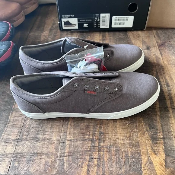 Vans - Picture 6 of 8